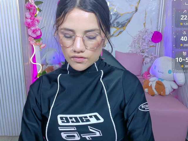 Chiara-tay