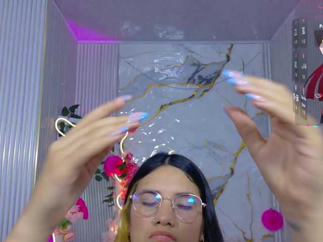 Chiara-tay
