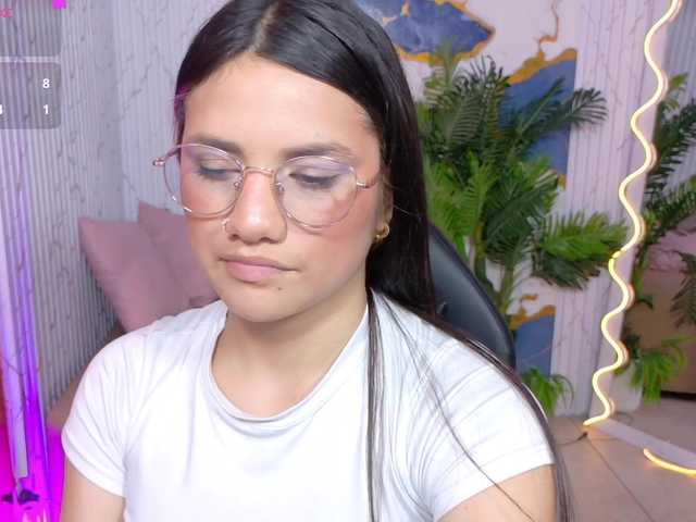 Chiara-tay live cam