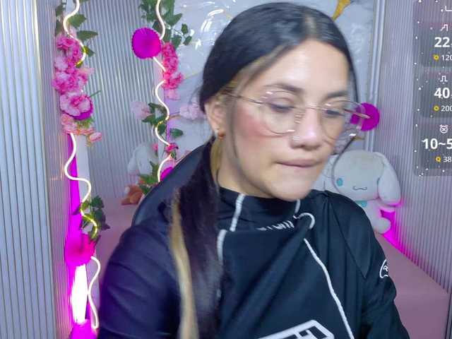 Chiara-tay
