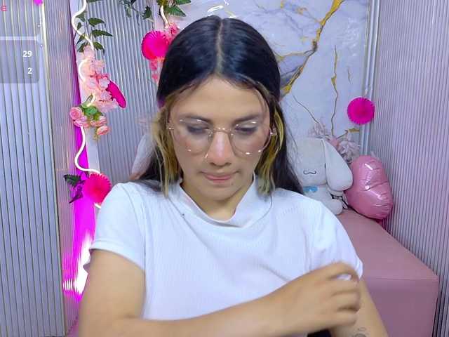 Chiara-tay live cam on BongaCams