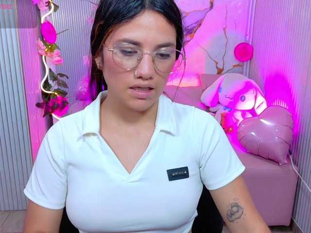 Chiara-tay live webcam show