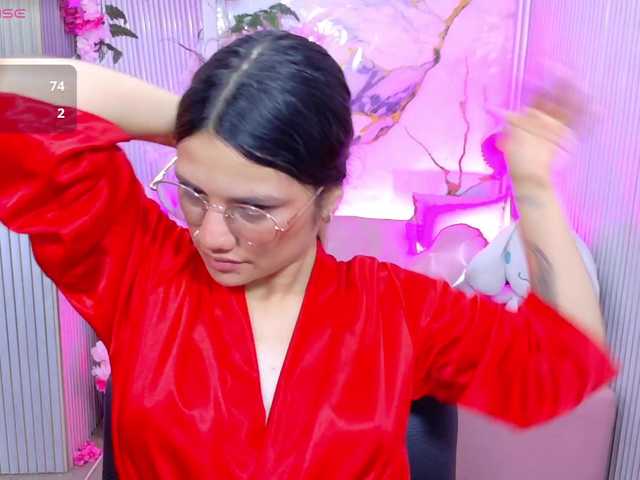 Chiara-tay live webcam show