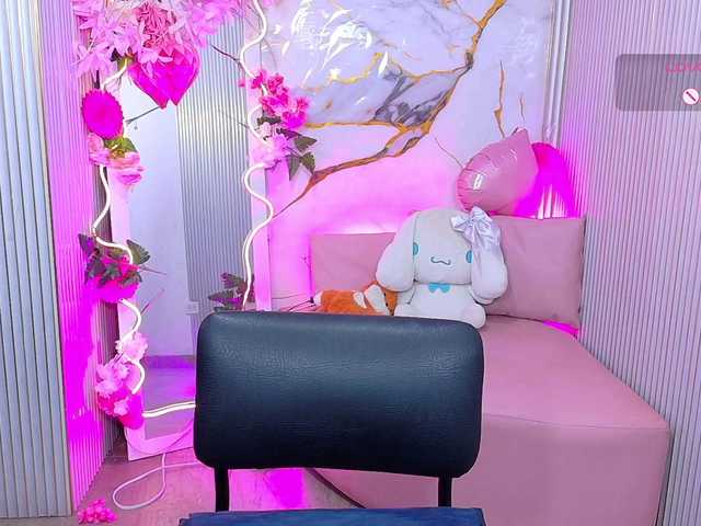 Chiara-tay live cam on BongaCams