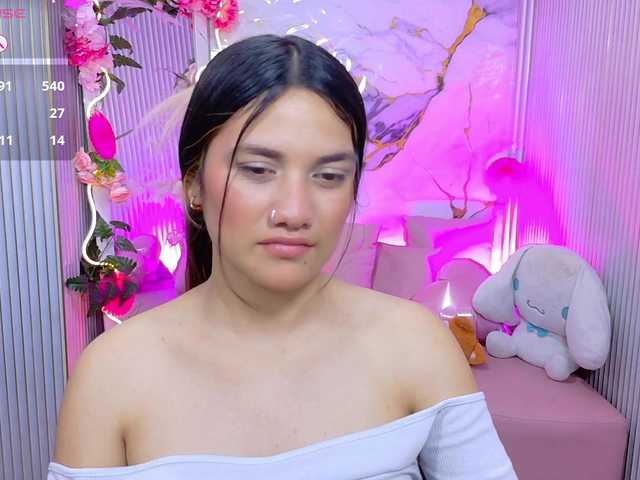 Chiara-tay live webcam show