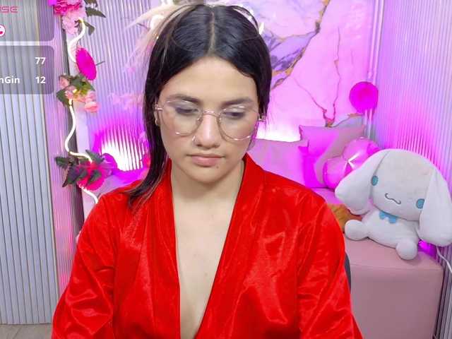 Chiara-tay