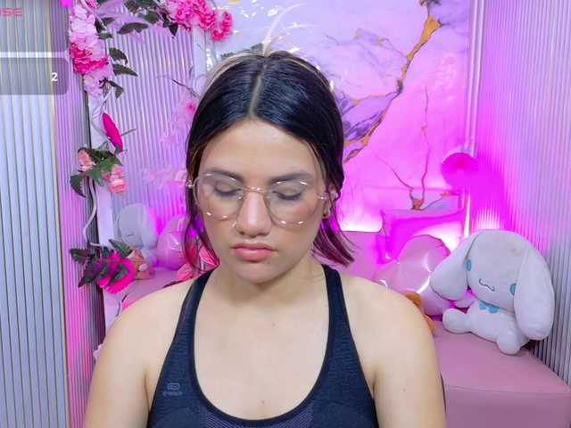 Chiara-tay live webcam show