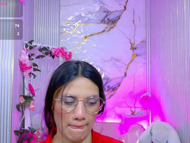 Chiara-tay live cam on BongaCams
