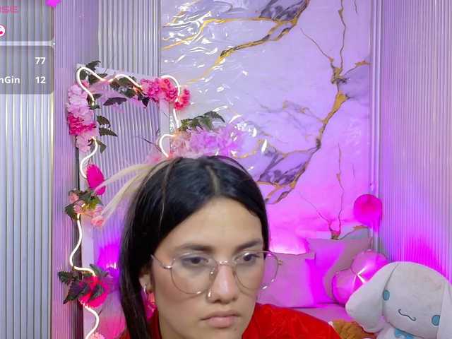 Chiara-tay