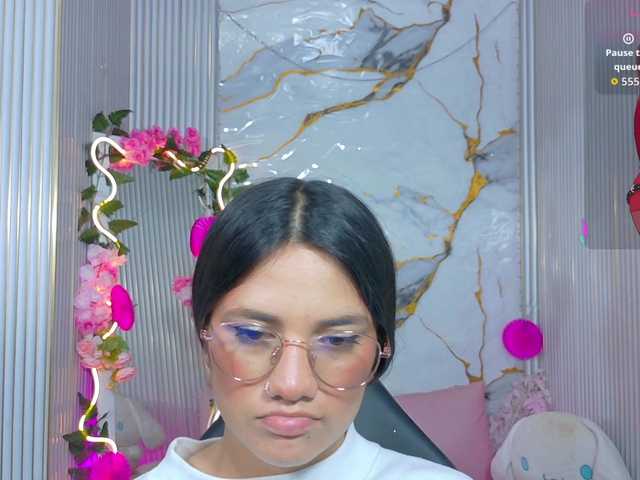 Chiara-tay live cam on BongaCams