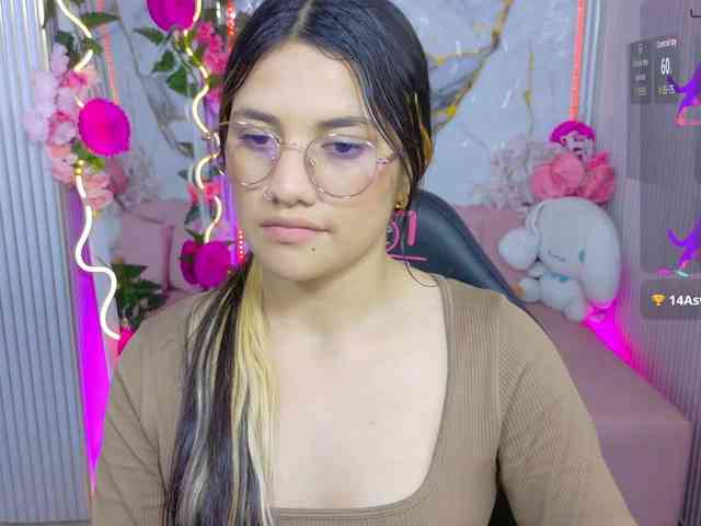 Chiara-tay webcam