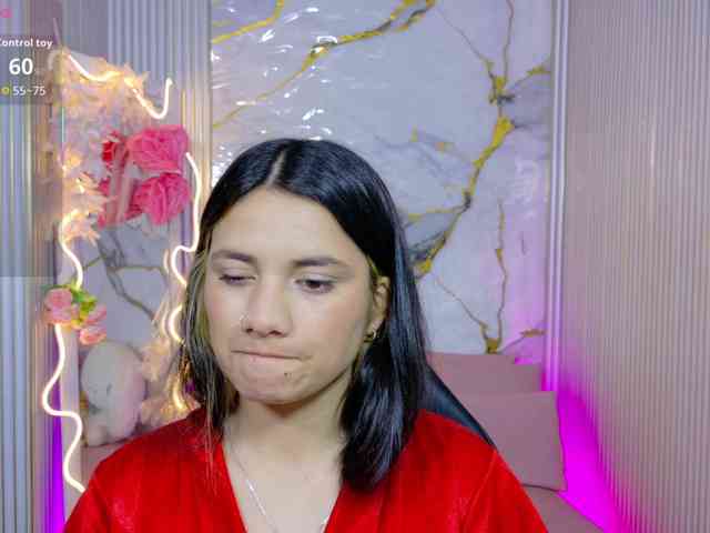 Chiara-tay