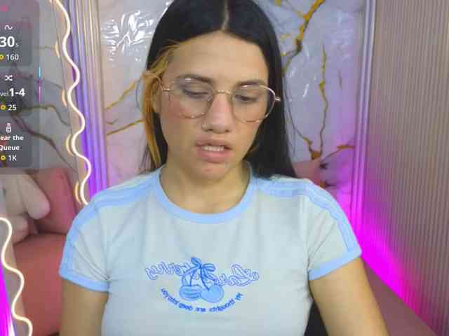 Chiara-tay