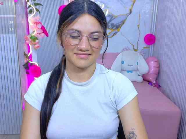 Chiara-tay