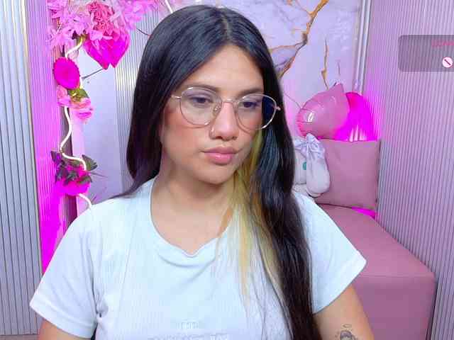 Chiara-tay