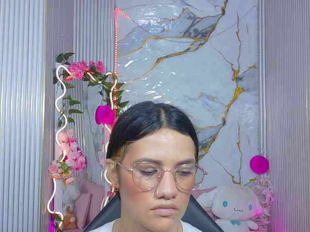 Chiara-tay webcam