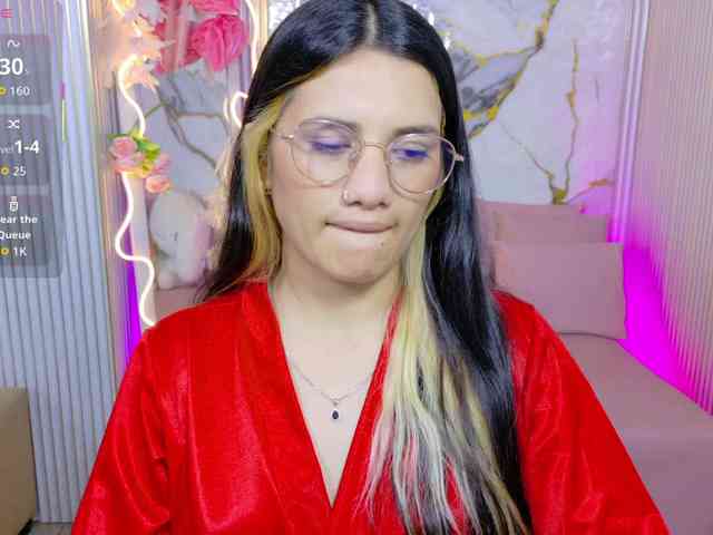 Chiara-tay