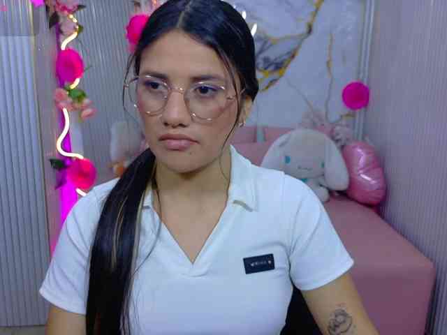 Chiara-tay webcam