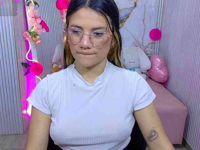 Chiara-tay webcam