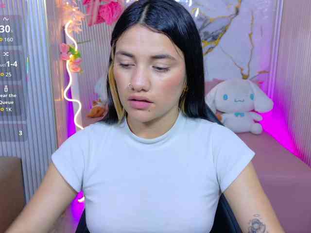 Chiara-tay