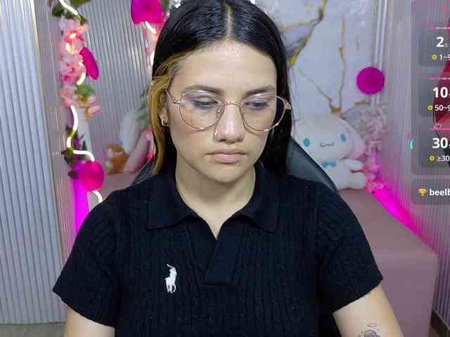 Chiara-tay webcam