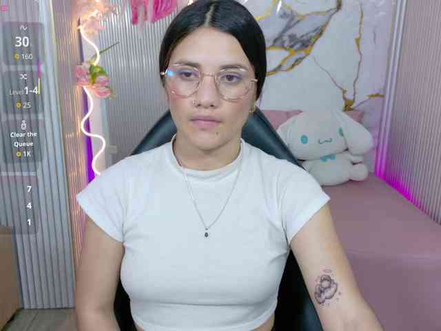Chiara-tay