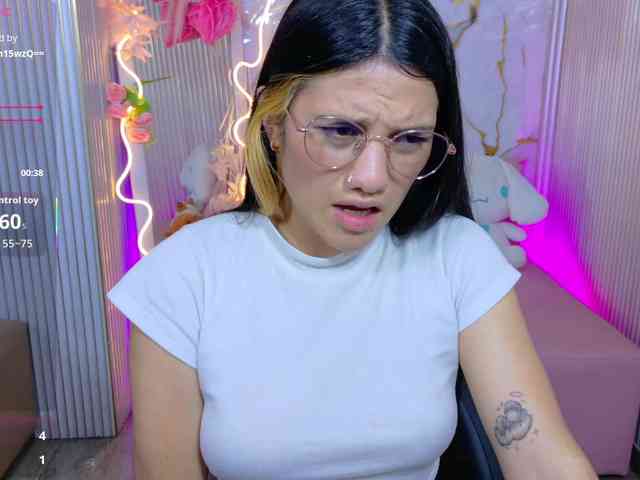 Chiara-tay webcam