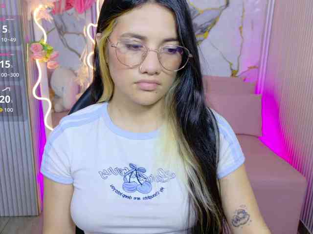 Chiara-tay