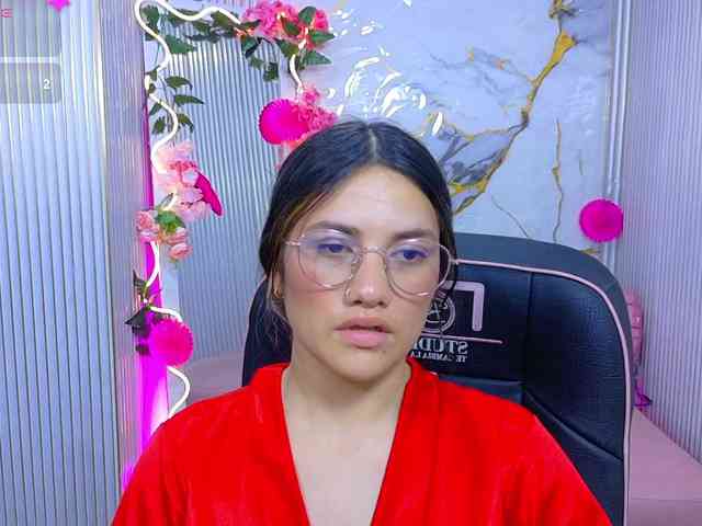 Chiara-tay webcam