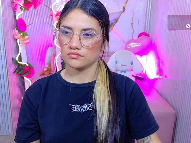 Chiara-tay webcam