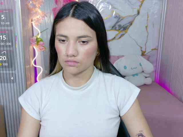Chiara-tay webcam