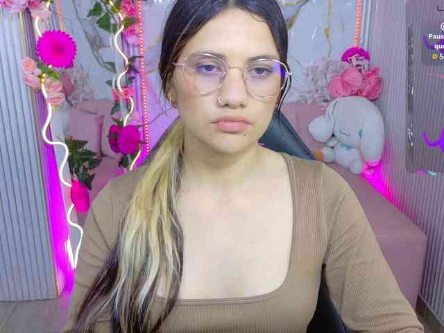 Chiara-tay webcam