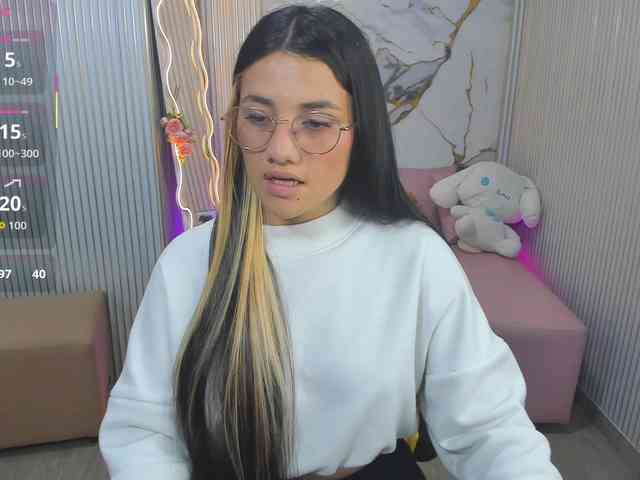 Chiara-tay webcam