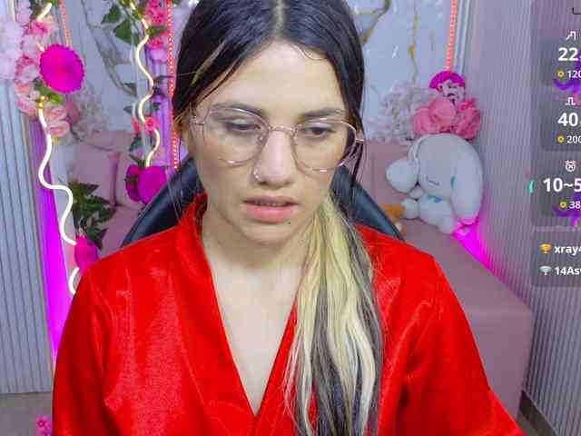 Chiara-tay Chiara-tay