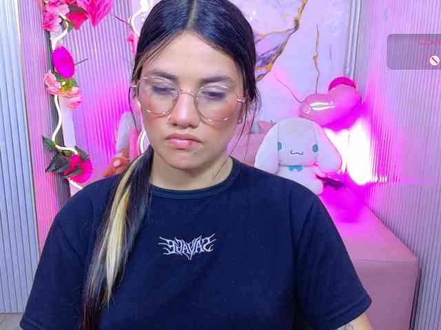 Chiara-tay webcam