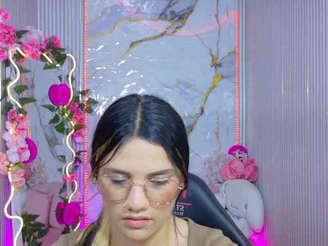 Chiara-tay webcam