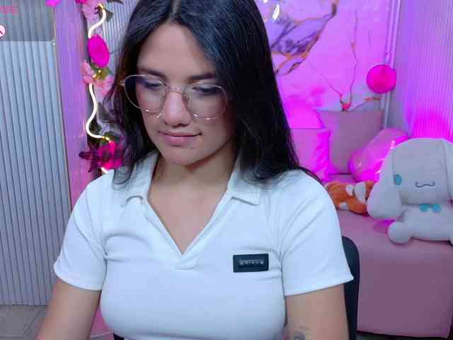 Chiara-tay