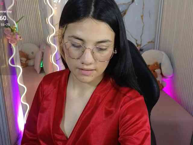 Chiara-tay