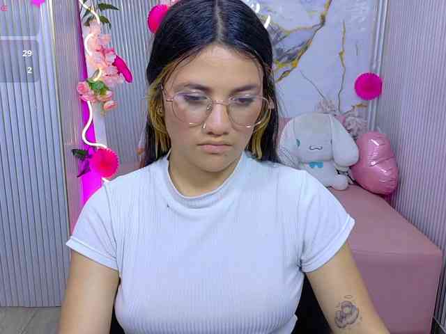 Chiara-tay webcam