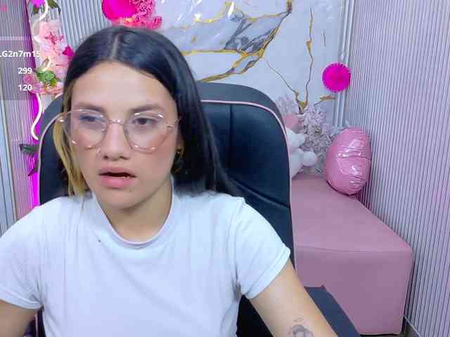 Chiara-tay webcam