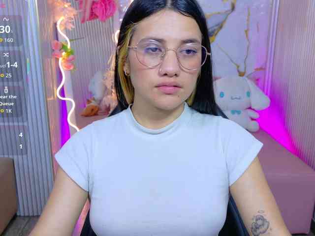 Chiara-tay