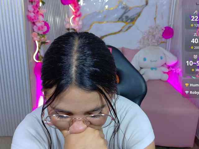 Chiara-tay webcam