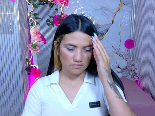 Chiara-tay