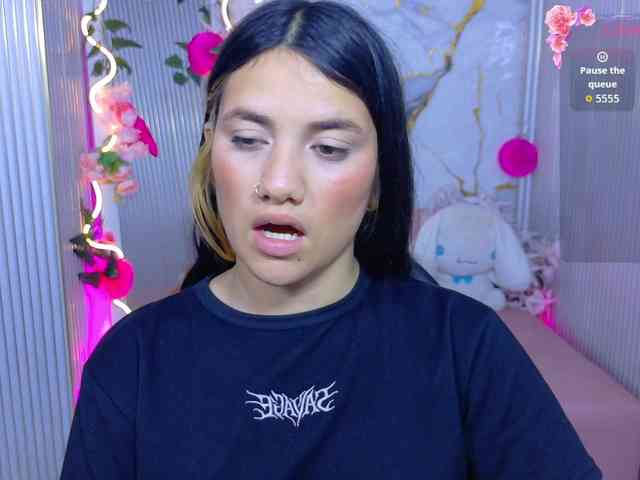 Chiara-tay webcam