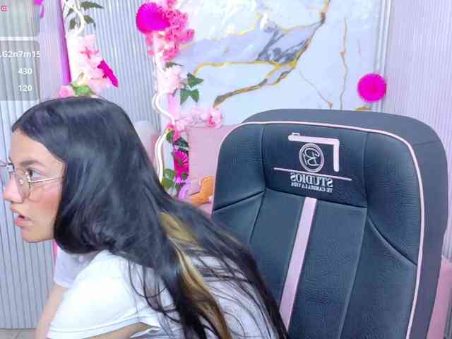 Chiara-tay webcam