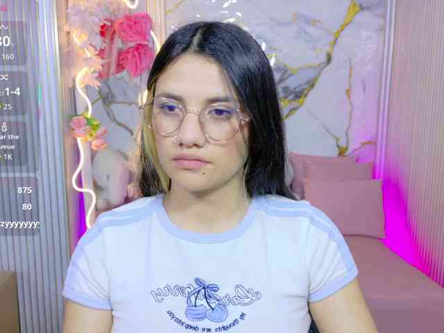 Chiara-tay
