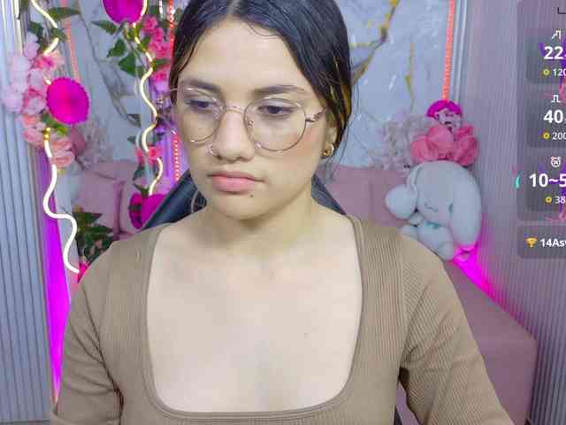 Chiara-tay webcam