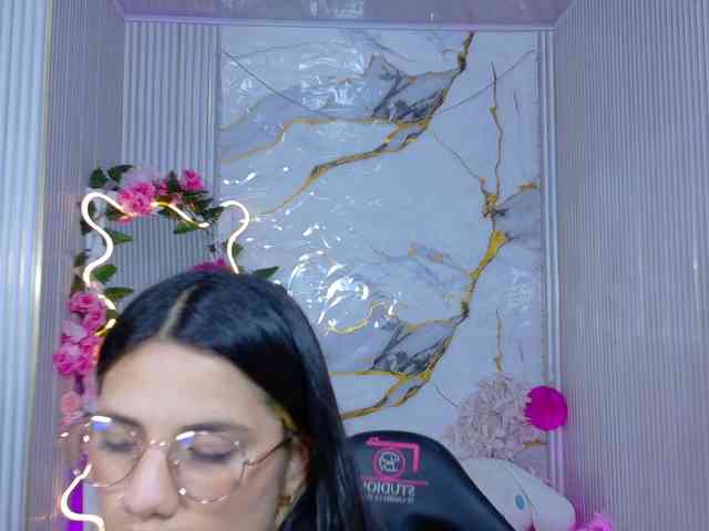 Chiara-tay webcam