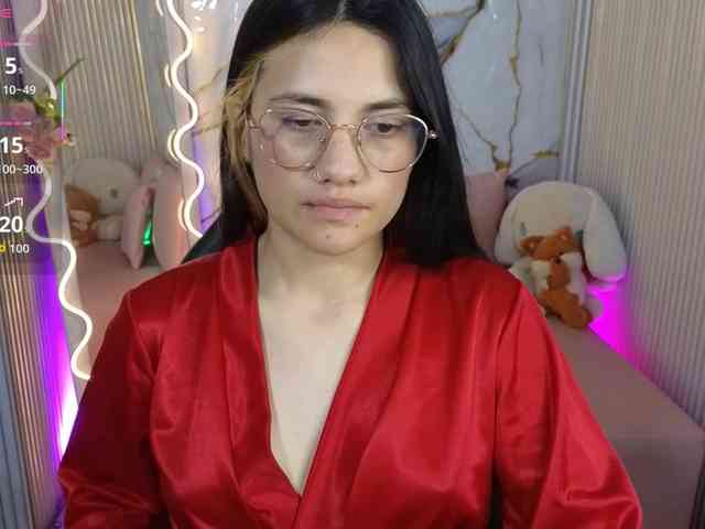 Chiara-tay