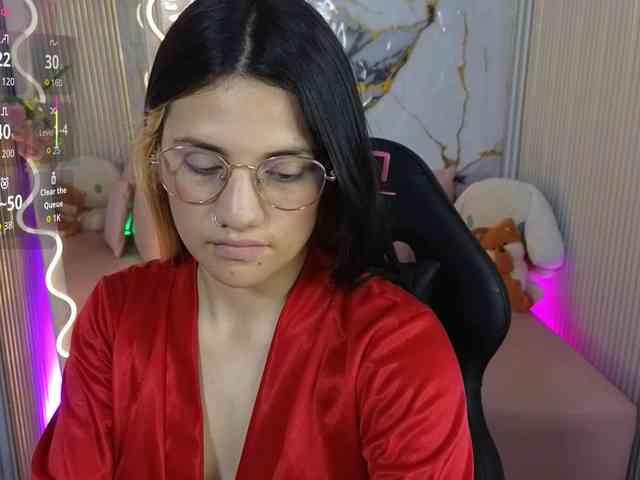 Chiara-tay